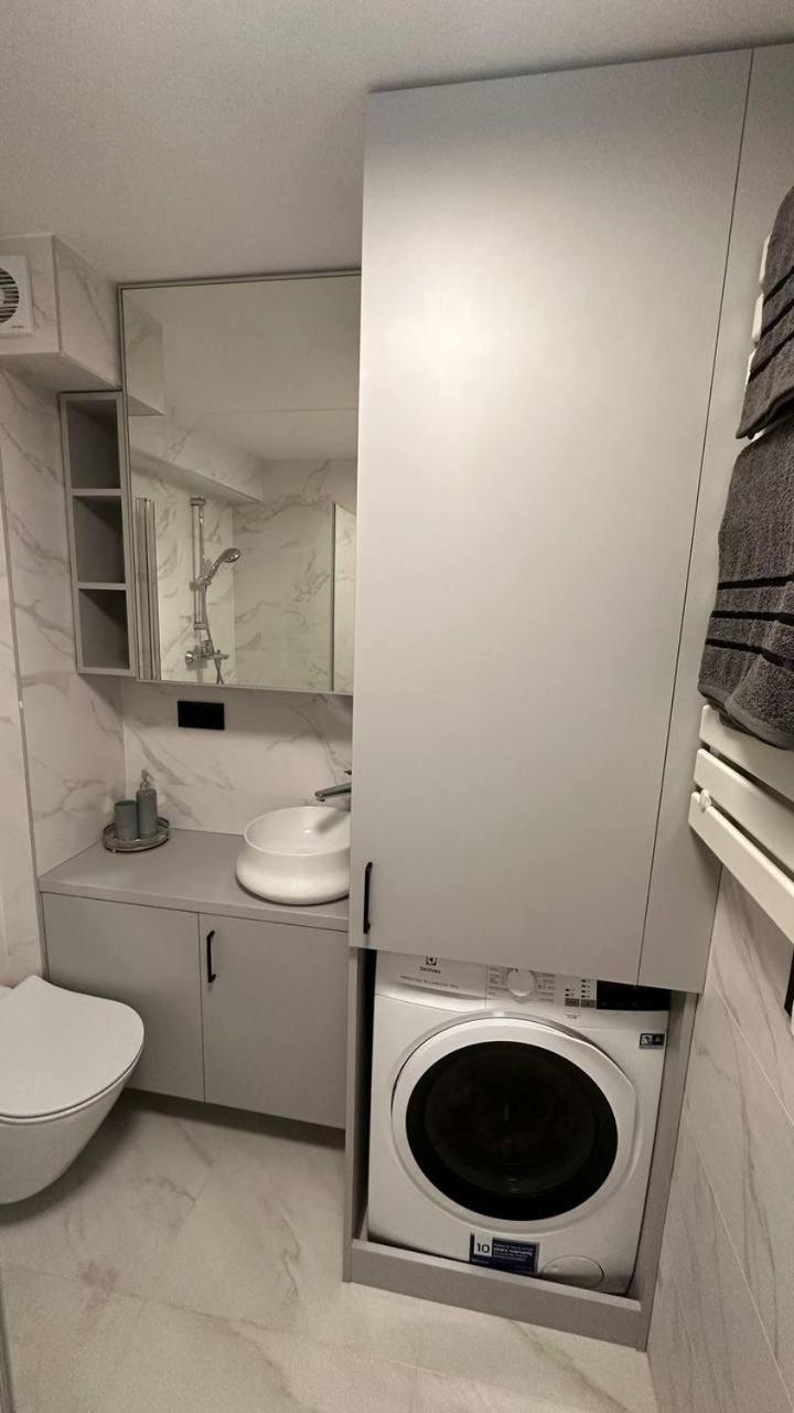Sunny Loft 24x7 X Free Parking X Close To Old Town By H&h Apartamento *